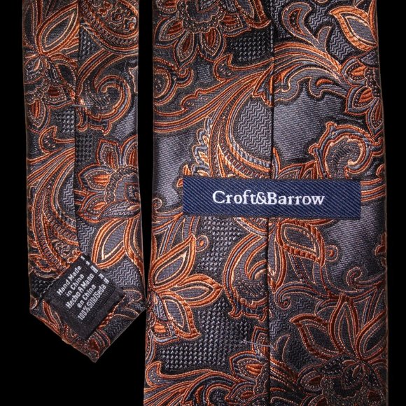 Croft & Barrow Men’s Tie – burnt orange and steel gray design - Picture 2 of 3
